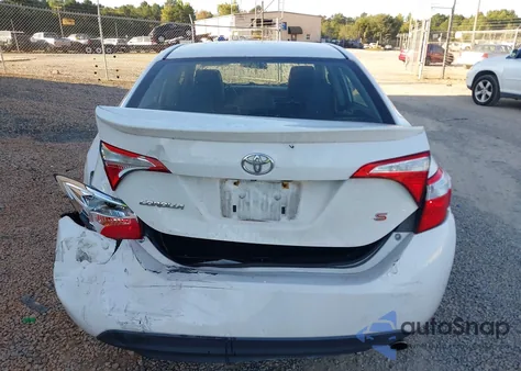 2014 Toyota Corolla S Plus z USA, uszkodzony, nr VIN 2T1BURHE8EC053656